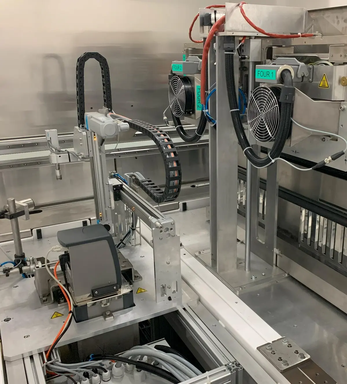 General Industry — Test bench for blown bottles